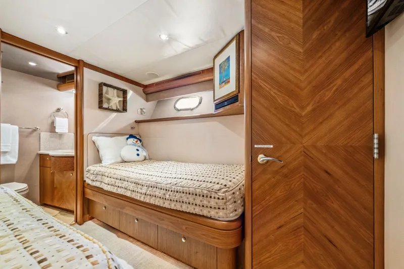 Slide: The Image of Luxurious bathroom in 2006 Cheoy Lee 84 Bravo yacht with modern fixtures and elegant design. - 50