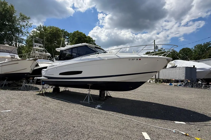 Slide: The Image of Regal 36 XO 2022 - 5