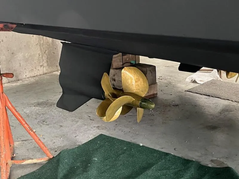 Slide: The Image of Propeller of a 2009 Tiara Yachts 4300 Sovran in a shipyard. - 38