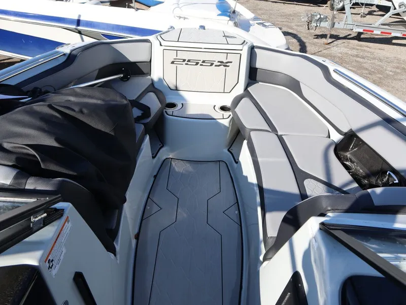 Slide: The Image of Yamaha 255XE 2024 - 5