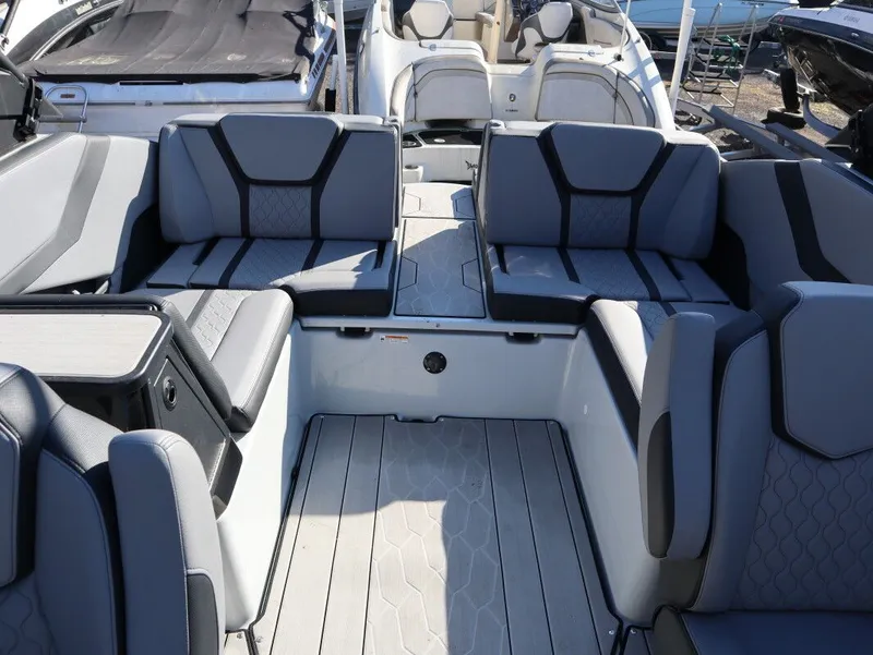 Slide: The Image of Yamaha 255XE 2024 - 7