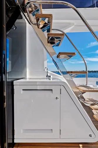 Slide: The Image of 2025 Sunseeker Manhattan 68 - Image 10 - 10