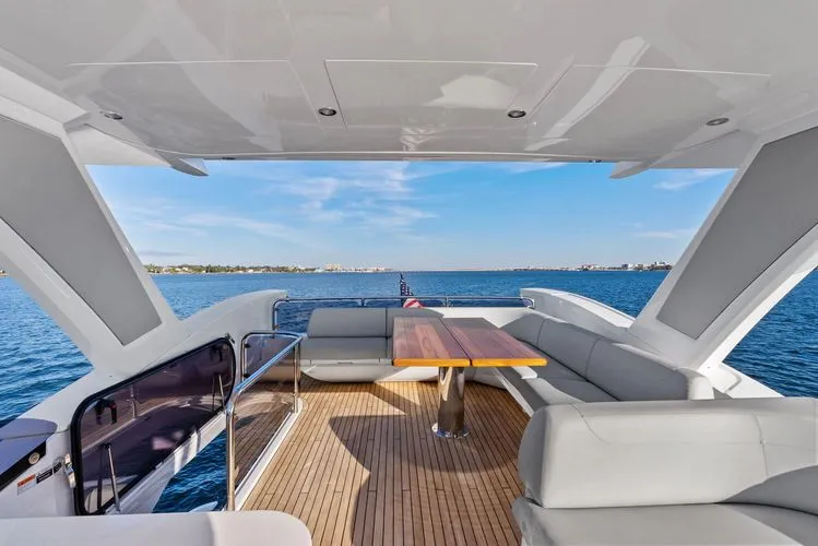 Slide: The Image of 2025 Sunseeker Manhattan 68 - Image 43 - 43