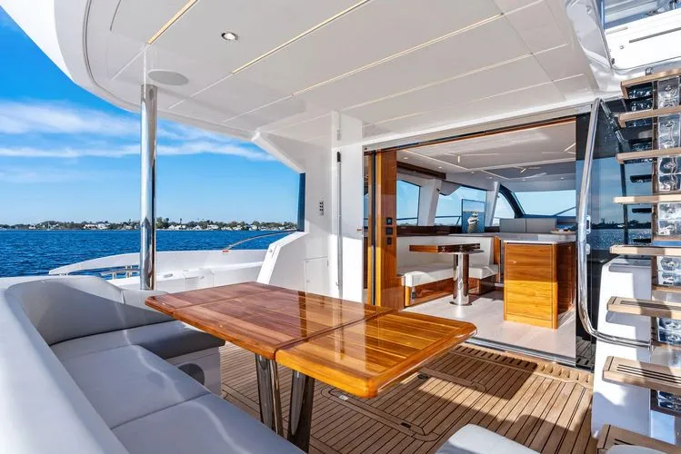 Slide: The Image of 2025 Sunseeker Manhattan 68 - Image 8 - 8