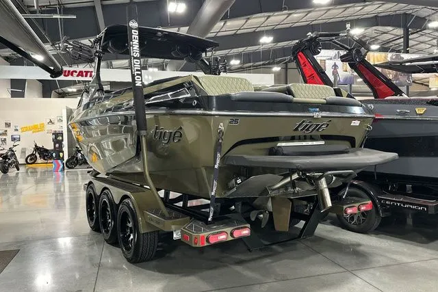 Slide: The Image of Tigé 25ZX 2023 - 15