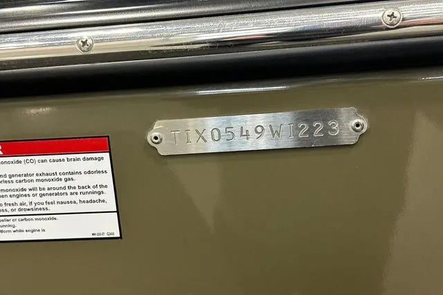 Slide: The Image of Tigé 25ZX 2023 - 18