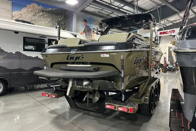 Slide: The Image of Tigé 25ZX 2023 - 3