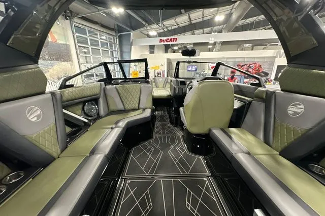 Slide: The Image of Tigé 25ZX 2023 - 8