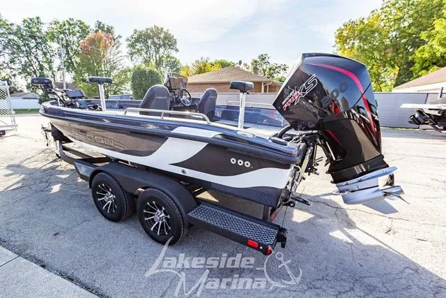 Slide: The Image of Recon 985 SC 2024 - 7