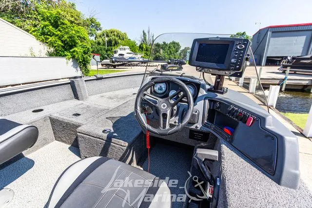 Slide: The Image of Lund Impact 1675 SS 2016 - 19