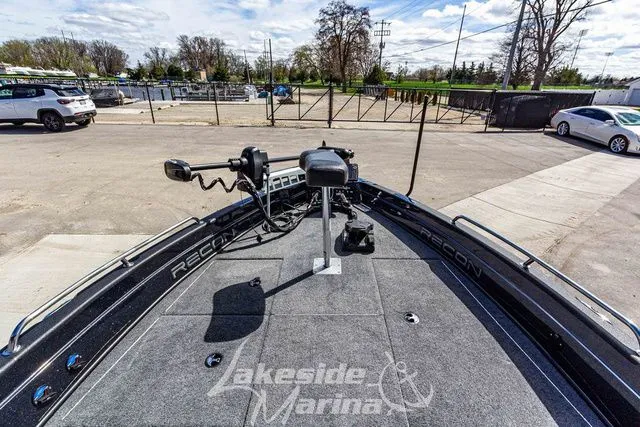 Slide: The Image of Recon 895 Tiller 2025 - 27