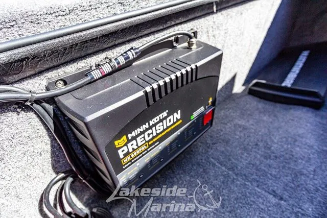 Slide: The Image of Recon 895 Tiller 2025 - 29