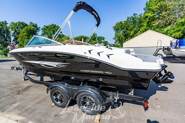 Slide: The Image of Chaparral 21 SSi Ski & Fish 2025 - 3