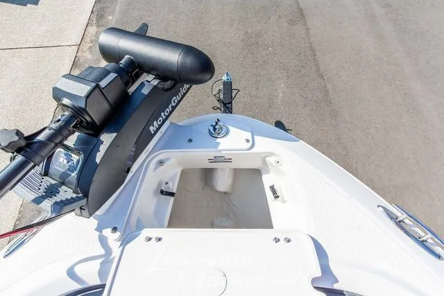 Slide: The Image of Chaparral 21 SSi Ski & Fish 2025 - 33