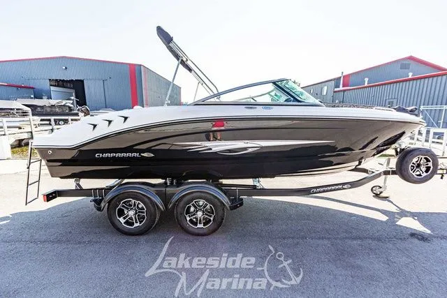 Slide: The Image of Chaparral 21 SSi Ski & Fish 2025 - 8