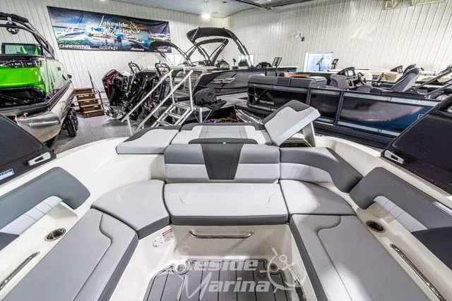 Slide: The Image of Chaparral 23 SSi 2026 - 12