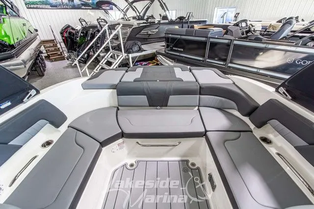 Slide: The Image of Chaparral 23 SSi 2026 - 11