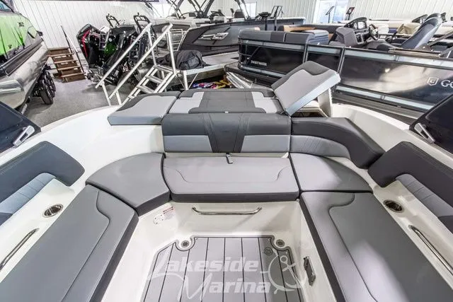 Slide: The Image of Chaparral 23 SSi 2026 - 14