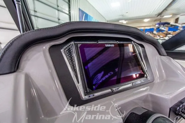 Slide: The Image of Chaparral 23 SSi 2026 - 19