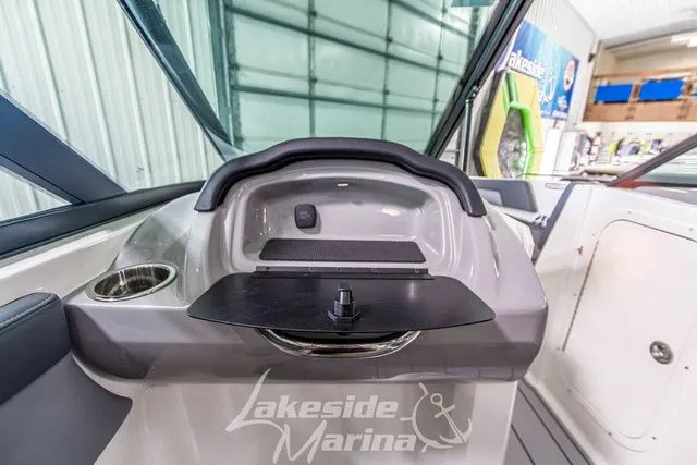 Slide: The Image of Chaparral 23 SSi 2026 - 21