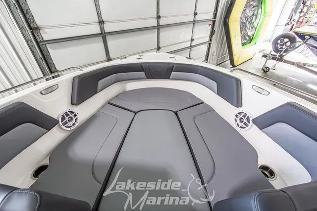 Slide: The Image of Chaparral 23 SSi 2026 - 25