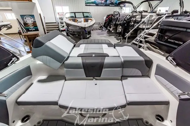 Slide: The Image of Chaparral 21 SSi 2026 - 16