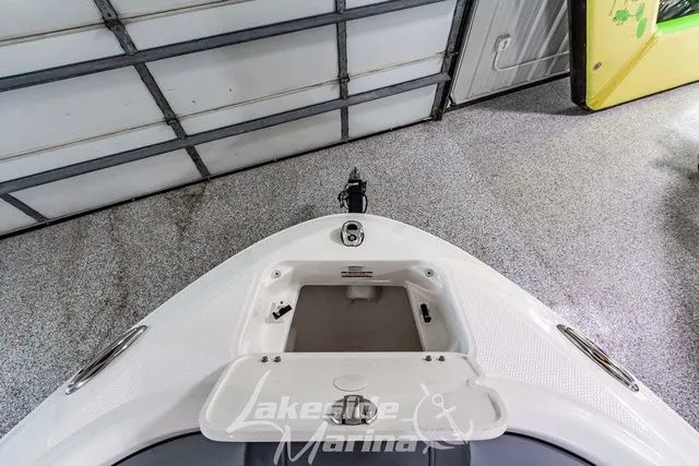 Slide: The Image of Chaparral 21 SSi 2026 - 28