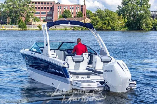 Slide: The Image of Chaparral 250 OSX 2023 - 11