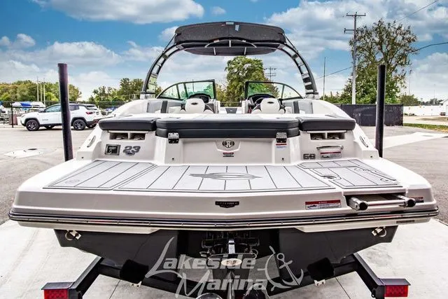 Slide: The Image of Chaparral 23 SSi 2025 - 5