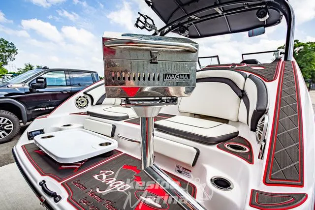 Slide: The Image of Yamaha 242 Limited S E-Series 2016 - 11