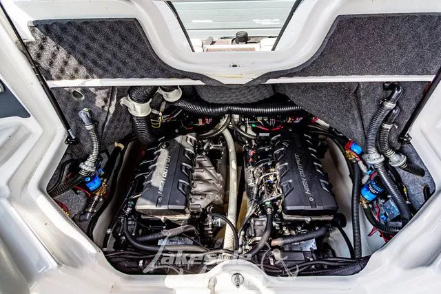 Slide: The Image of Yamaha 242 Limited S E-Series 2016 - 20