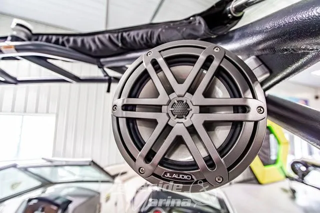 Slide: The Image of Chaparral 244 Sunesta 2017 - 30