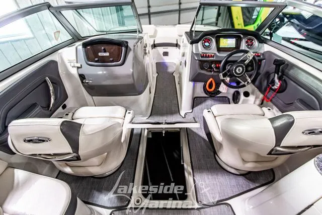 Slide: The Image of Chaparral 244 Sunesta 2017 - 34