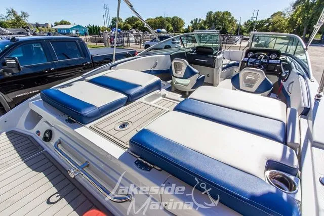 Slide: The Image of Crownline Boats 220 SS 2024 - 13