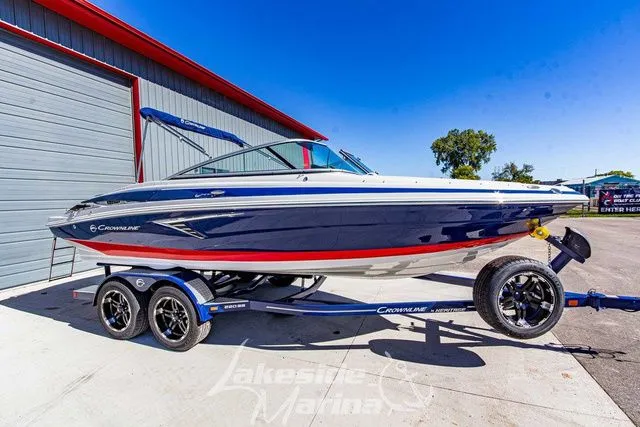 Slide: The Image of Crownline Boats 220 SS 2024 - 3