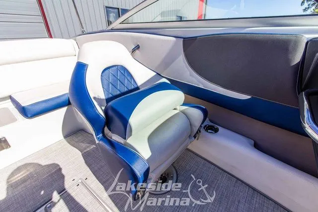 Slide: The Image of Crownline Boats 220 SS 2024 - 37