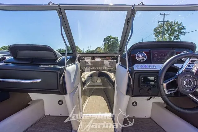 Slide: The Image of Crownline Boats 220 SS 2024 - 41