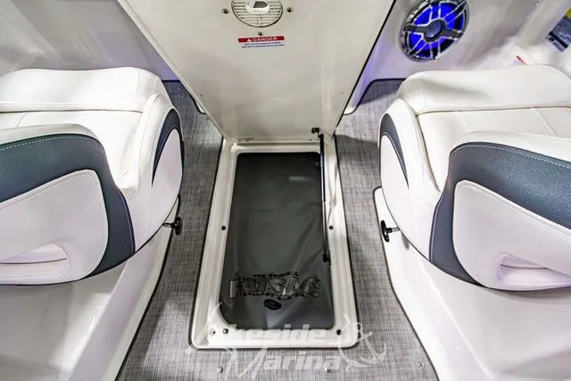 Slide: The Image of Chaparral 23 Surf 2021 - 24