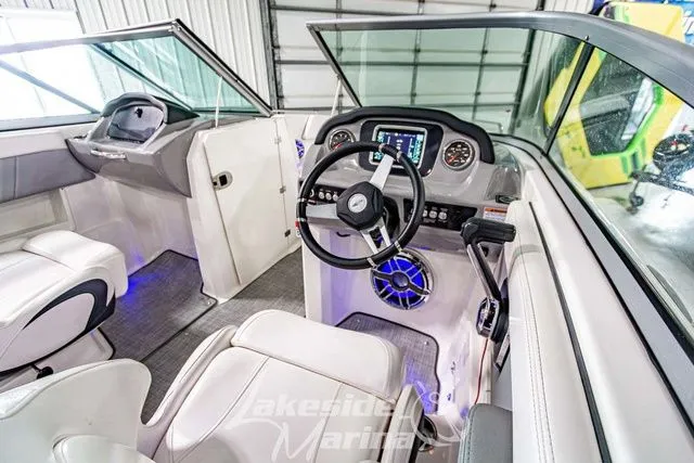 Slide: The Image of Chaparral 23 Surf 2021 - 25