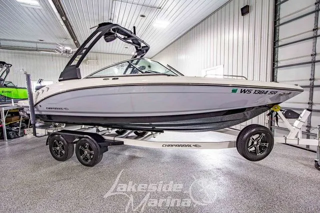 Slide: The Image of Chaparral 23 Surf 2021 - 3