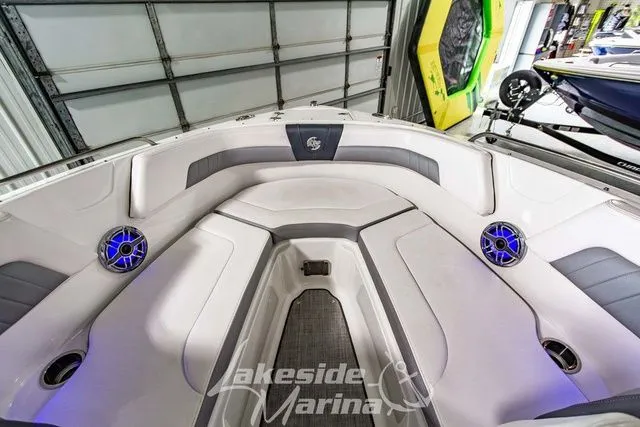 Slide: The Image of Chaparral 23 Surf 2021 - 36