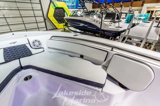 Slide: The Image of Tidewater 210 CC Adventure 2026 - 35