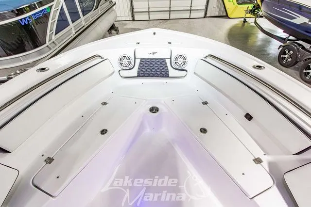 Slide: The Image of Tidewater 210 CC Adventure 2026 - 38