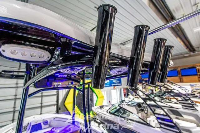 Slide: The Image of Tidewater 210 LXF 2025 - 24