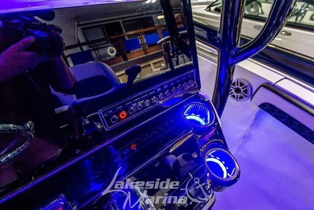 Slide: The Image of Tidewater 210 LXF 2025 - 28