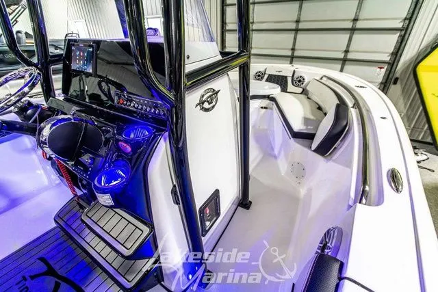 Slide: The Image of Tidewater 210 LXF 2025 - 33