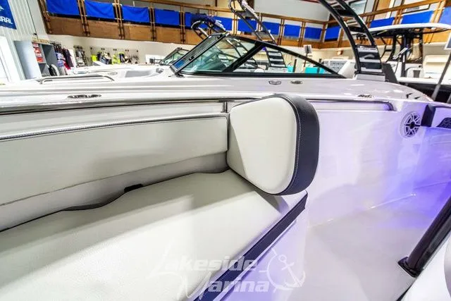 Slide: The Image of Tidewater 210 LXF 2025 - 41