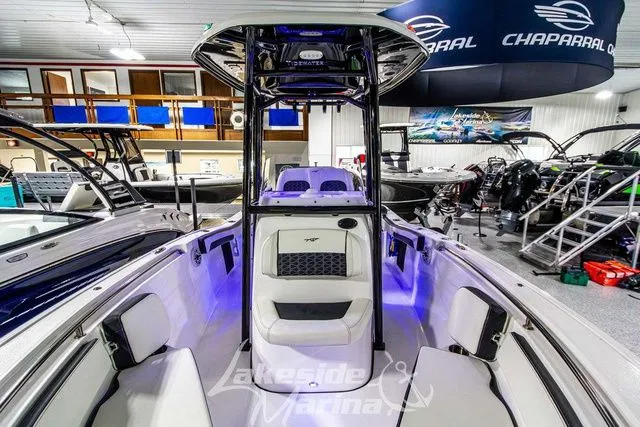 Slide: The Image of Tidewater 210 LXF 2025 - 45