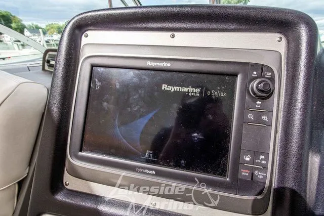 Slide: The Image of Cruisers Yachts 420 Express 2006 - 55