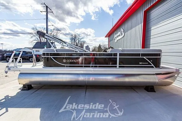 Slide: The Image of Godfrey Sweetwater 2286 SBX 2025 - 5